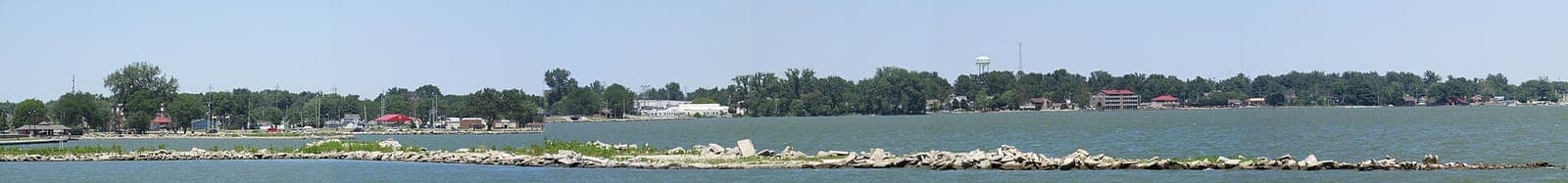 Celina / Grand Lake St. Marys — Explore Celina and Grand Lake St. Marys with convenient golf cart rentals.