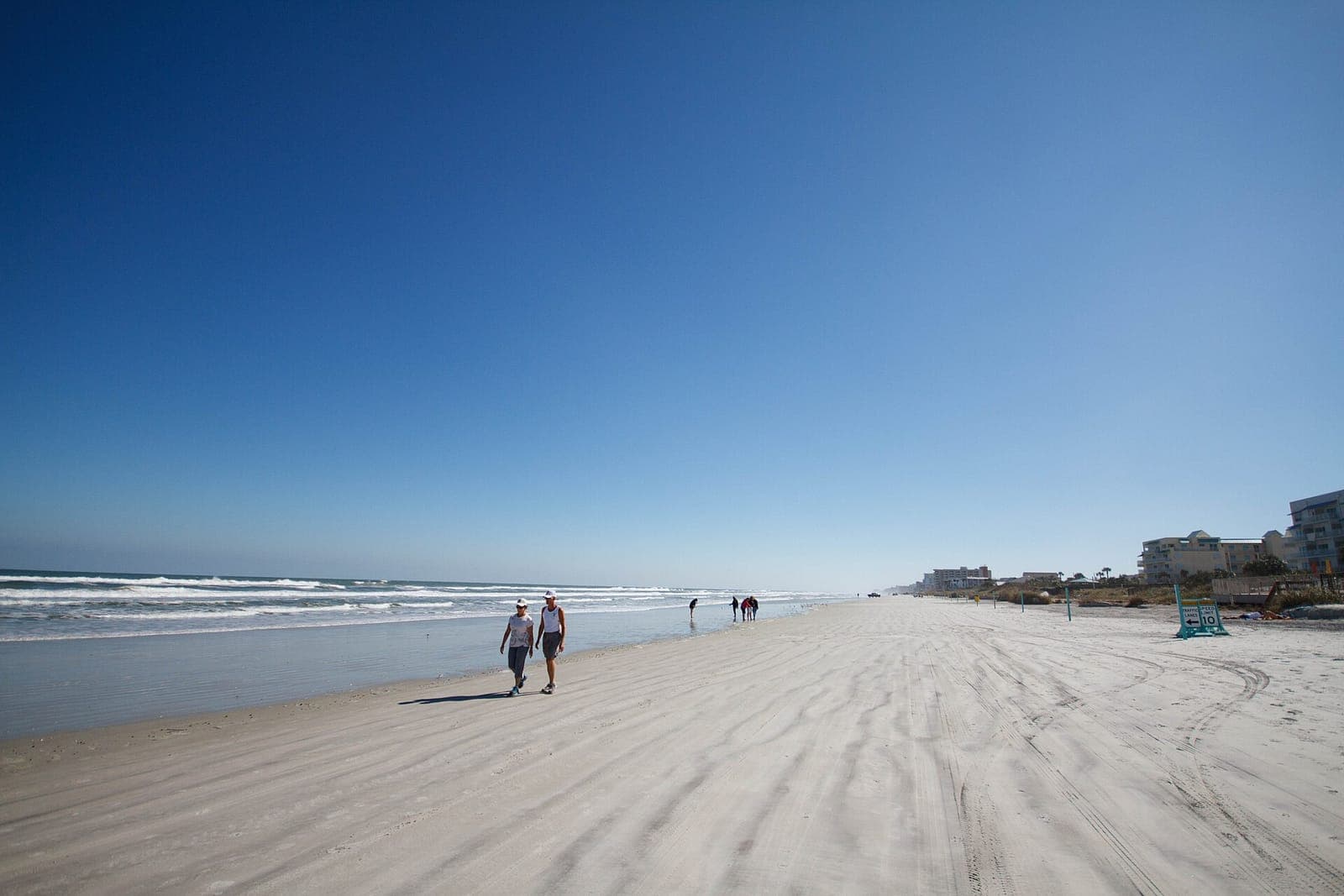 New Smyrna Beach — Explore New Smyrna Beach with street-legal LSV rentals for easy beach and road access.